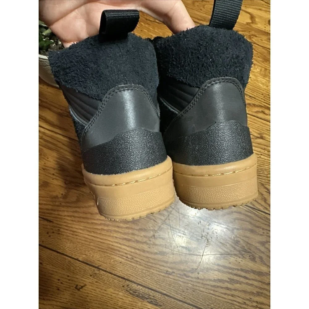 Adidas Rivalry TR Black Gum Size 5